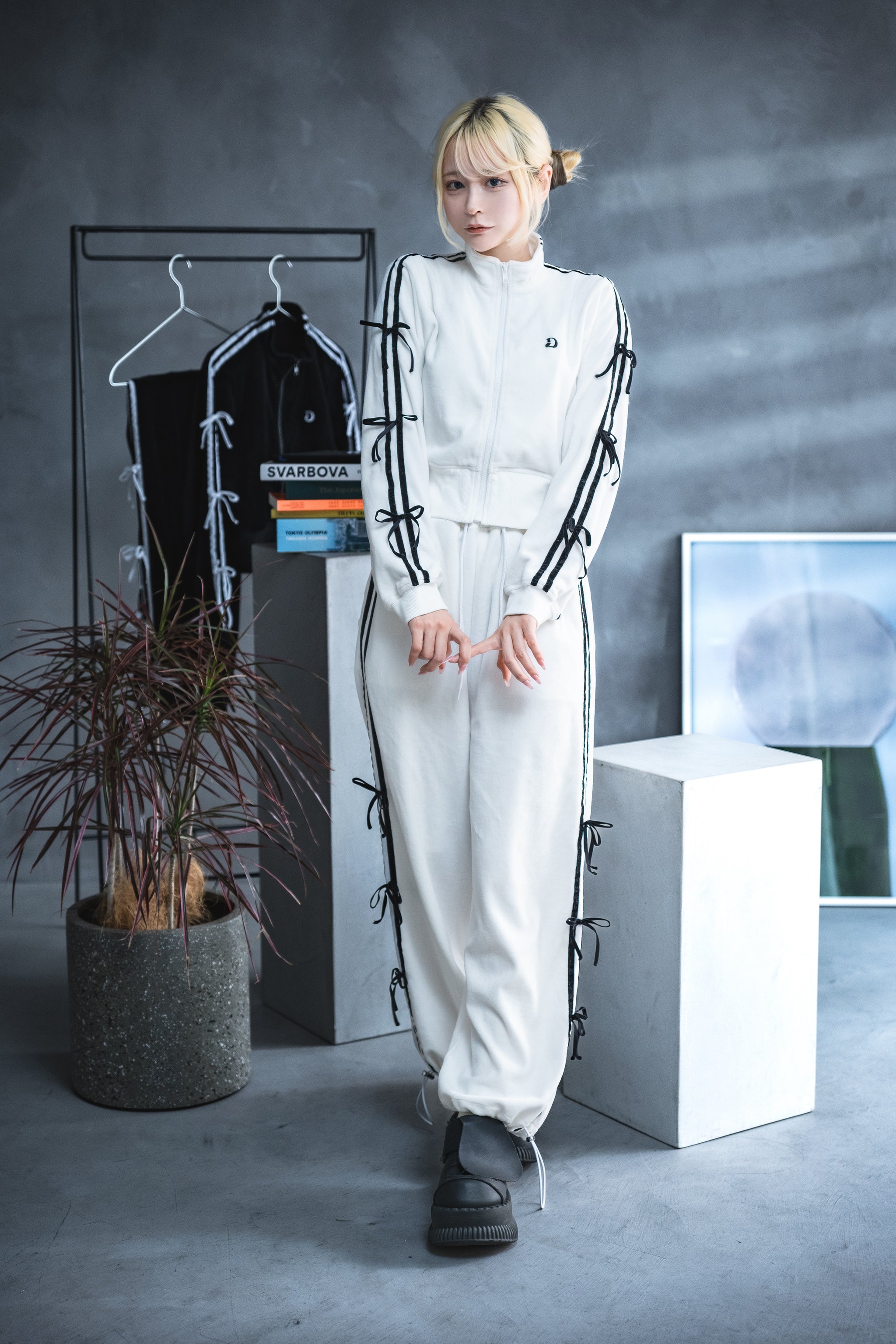 IMG_0584_4d7f47eb-b5c0-4a19-  